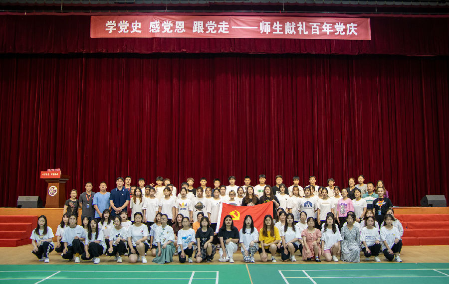 18c3ac8309ab2261bd875bc422ee20b.jpg