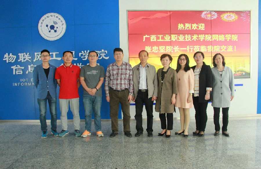 08095340jxrf.jpg
