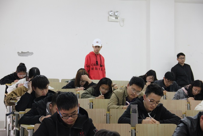 监考现场2.jpg